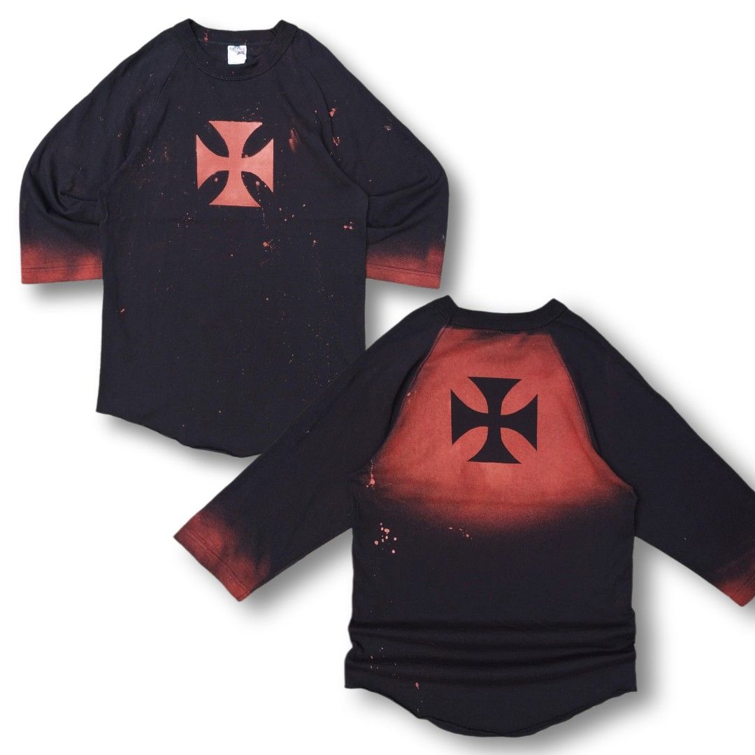 Crusader Cross Raglan Long Sleeve (Custom) (Category: Tshirts & Polo Shirts ) located in Cavite. Submitted by spinfits (Listing ID 1463767617, Image 1). Description: - Triple A tag - Bleached effect with splatter details on sleeves and hem - Unique distressed look - Ideal for casual wear Size: S-M (Width: 18") (Lenght: 27") INCHES Condition: (Like new) Color rate: 10/10 Issues: None 📩 DM for more inquiries..