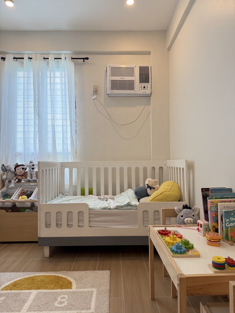Cuddlebug Madison 3-in-1 Convertible Crib (Category: Cots & Cribs) located in Pasig City. Submitted by anglcx (Listing ID 1460998533, Image 2). Description: - Converts from crib to toddler bed or daybed - Suitable for newborns up to 50lbs - Made from solid pine wood and MDF - 3 adjustable mattress heights - with mattress, cover and blanket - flaws: few scratches, missing bolts but you can still use it or buy new bolts para mas safe. - price still