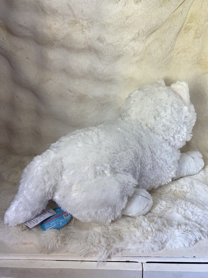 Cuddly Samoyed Dog plush (Category: Plushies & Soft Toys) located in Kalibo. Submitted by ollie_stuffshop (Listing ID 1463747746, Image 2). Description: Before you send your inquiries: ❗️Last Price is already posted ❗️Manage your expectations, WYSIWYG ❗️May need washing ❗️Dropoff is every Wednesday & Sunday.