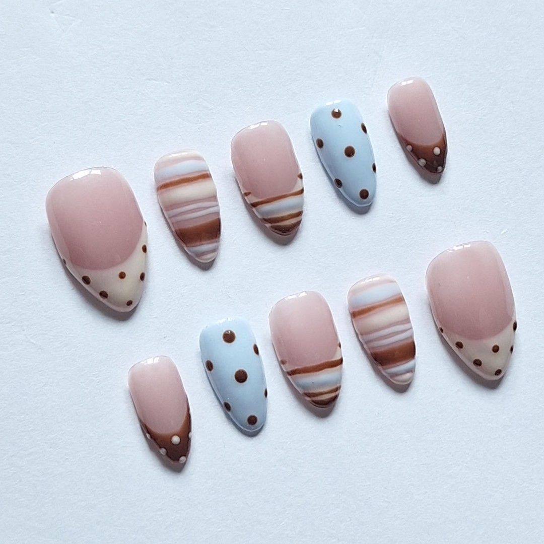 Custom press on nails (Category: Hands & Nails) located in Quezon City. Submitted by luxetips_pressph (Listing ID 1463744518, Image 2). Description: Custom Press On Nails for 250-350php Any shape and length message to order and for inquiries! Inclusions: 📌 Nail Prep Kit (Alcohol Pads, Cuticle Pusher, Nail File) 📌Jelly Glue 📌 Care Card 📌Press On Nails.
