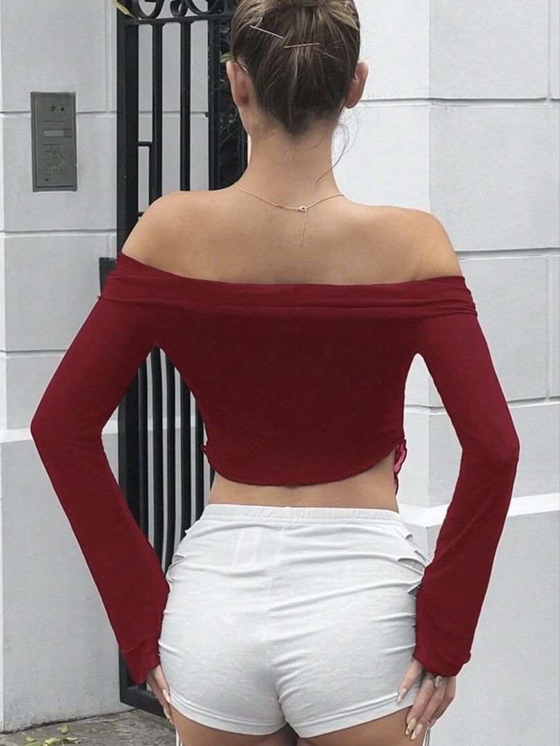 Dark Maroon Off Shoulder Long Sleeve Mesh Crop Top (Category: Longsleeves) located in Valenzuela. Submitted by ellapsl (Listing ID 1463808406, Image 2). Description: Medium to large (stretchable).