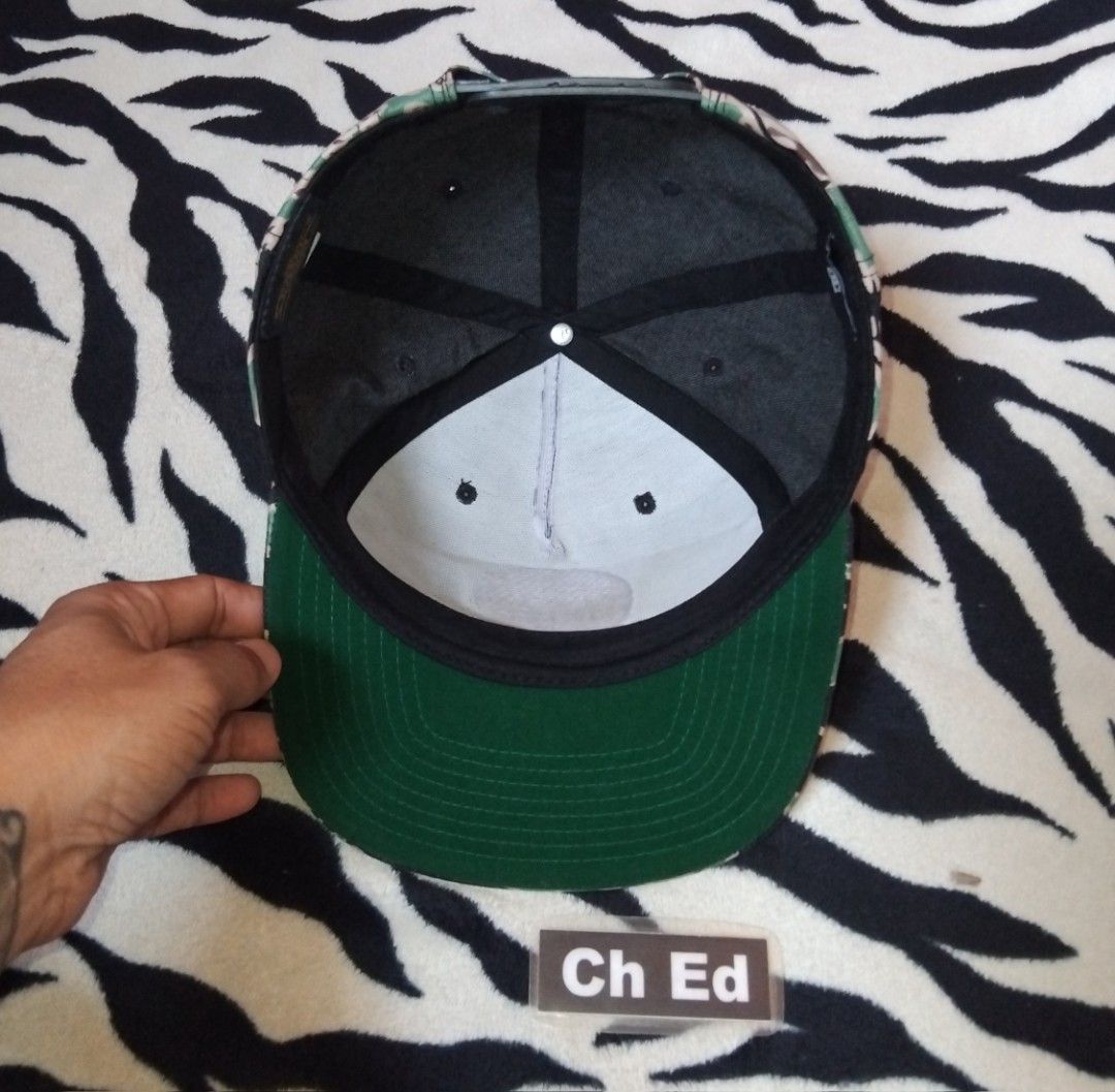 Dc (Category: Caps & Hats) located in Manila. Submitted by cheduri (Listing ID 1463936506, Image 3). Description: DcShoeco Camo Green Under Brim Snapback Price 750 +Sf Only One Size Fits All Adult Excellent Condition Color Rate 9.5/10 No Issue Legit Pm/Loc Davao City.