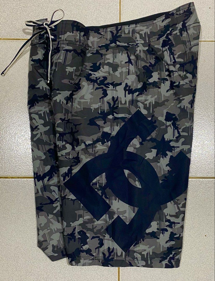DC Boardshorts (Category: Shorts) located in Mandaue City. Submitted by MJ_80 (Listing ID 1463788841, Image 1). Description: Mens DC Boardshort Stretch Size 29 See photos for measurements Color rate & Condition: 9.9/10 Price: 1,150.