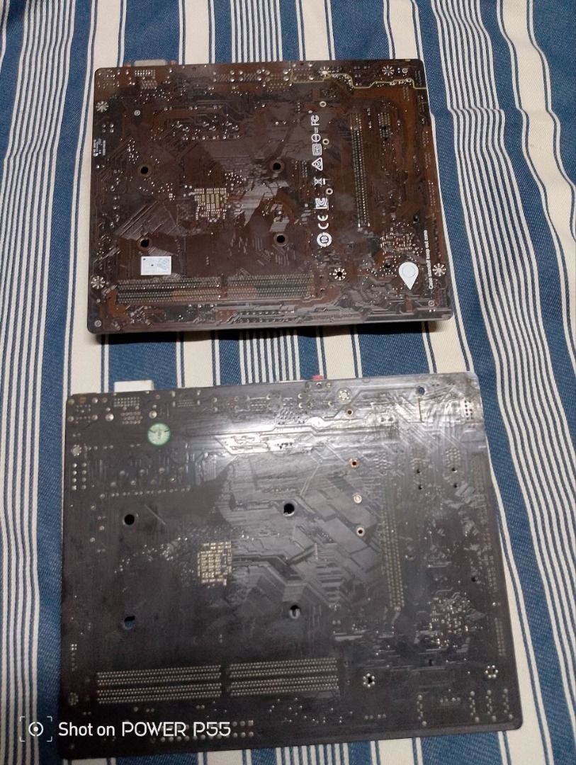 *DEFFECTIVE* A320M MOTHERBOARDS (Category: Computer Parts) located in Bulacan. Submitted by ton0774 (Listing ID 1463828093, Image 2). Description: Deffective A320M boards parehas sira Brand: MSI & Gigabyte Yung MSI iikot fan tapos mamatay agad Yung gigabyte with power iikot fan pero walang display Kayi na bahala 1k only as is what you see what you get Pulilan Bulacan Area.