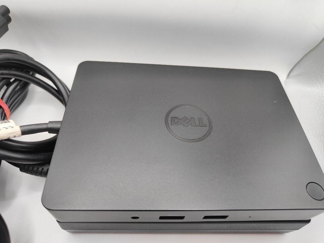 Dell WD15 Docking Station USB Hub Multiple Ports (Category: Other Accessories) located in Las Pinas. Submitted by ricns (Listing ID 1463868123, Image 1). Description: Please Read The Entire Ads Before Inquiring Pakibasa Muna Ang Buong Patalastas Bago Mag Tanong Price : - 1,850 Pesos ( Fix ) Payment Thru : - Cash, BDO, BPI, RCBC, Security Bank, CIMB, UNO Bank, GCash Or Paymaya Dell WD15 Docking Station USB Hub Multiple Ports - Headphone Jack - ( 2
