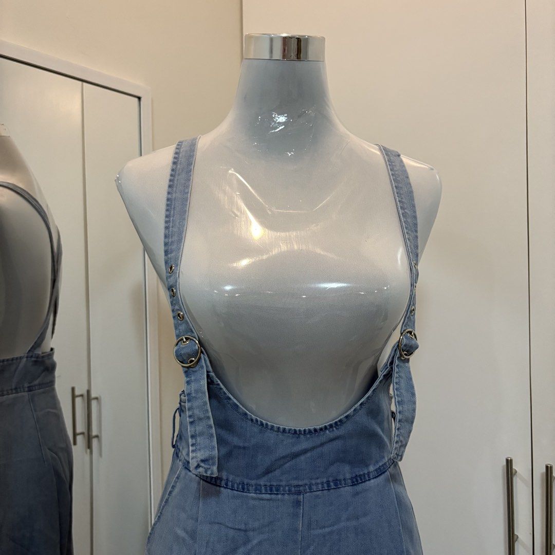 Denim Jumpsuit (Category: Jumpsuits) located in Angeles City. Submitted by declutteredcloset_ (Listing ID 1463909227, Image 2). Description: Fits s-m.