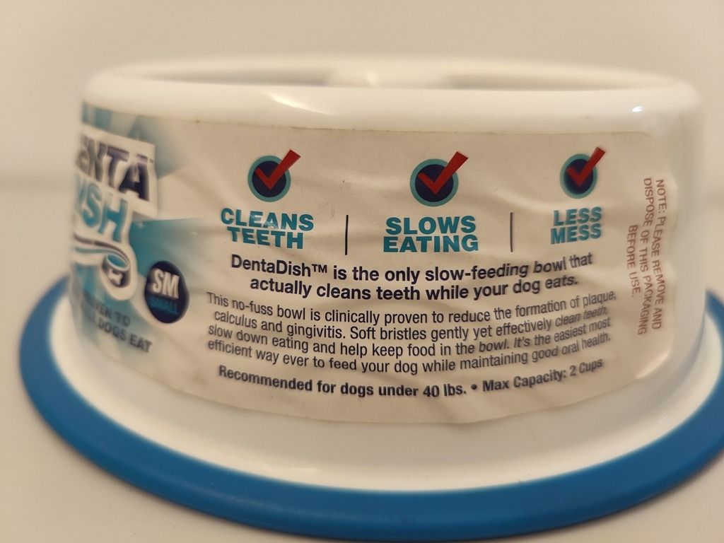 Denta Dish For Dogs (Category: Homes & Other Pet Accessories) located in Las Pinas. Submitted by ricns (Listing ID 1463828684, Image 2). Description: Please Read The Entire Ads Before Inquiring Pakibasa Muna Ang Buong Patalastas Bago Mag Tanong Frequently Asked Questions : - HM / How Much? = 400 / 500 Pesos - LP / Last Price? = Fix - Location? = Josefina Compound, Las Pinas Price : Small - 400 Pesos Selling Price - 595 Pesos Market Price Big - 50