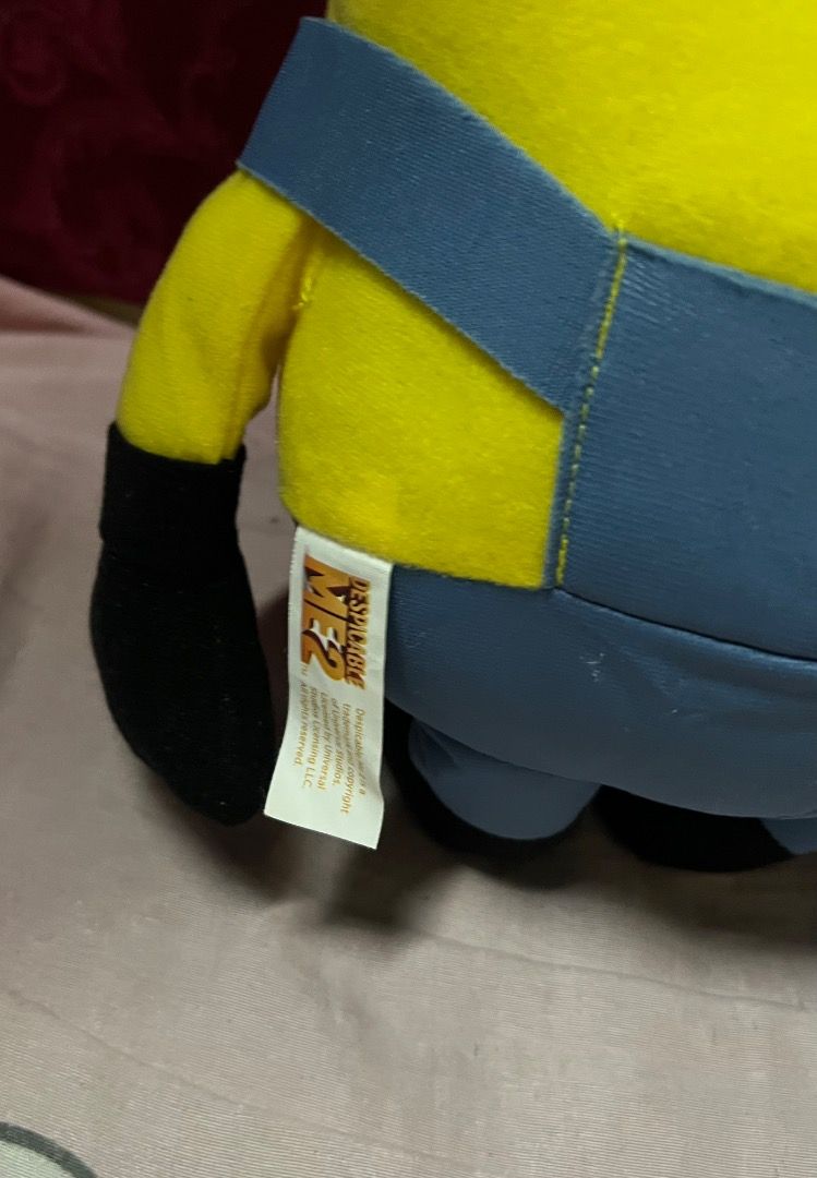 Despicable Me Minion Plush Toy (Category: Plushies & Soft Toys) located in Bulacan. Submitted by haven_plushie_dolls.888 (Listing ID 1463834772, Image 3). Description: - Adorable yellow Minion plush toy - Inspired by Despicable Me - Features iconic blue overalls and single eye - Super soft and cuddly material - Perfect gift for movie fans.