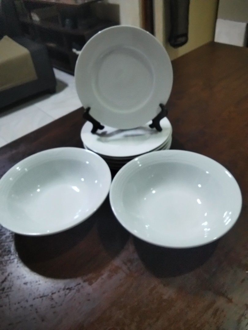 Dessert plate and bowl (Category: Dinnerware & Cutlery) located in Antipolo. Submitted by olayerm1213 (Listing ID 1463851522, Image 1). Description: .