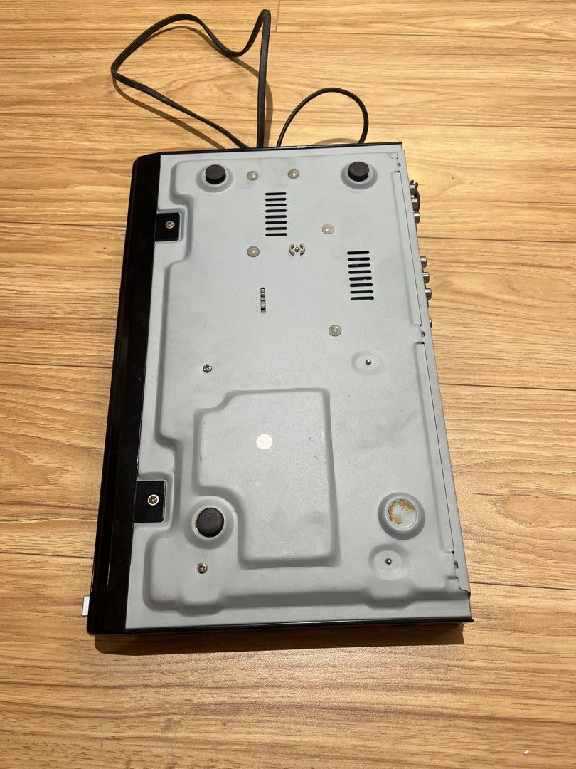 DeVant DVD Player NOT WORKING (Category: CDs & DVDs) located in Manila. Submitted by omo__ (Listing ID 1463877389, Image 3). Description: can be fixed potentially.