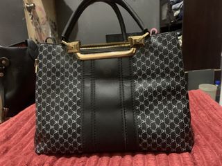 (Category: ) located in . Submitted by ginnie.shop (Listing ID 1463924771, Image 1). Description: .