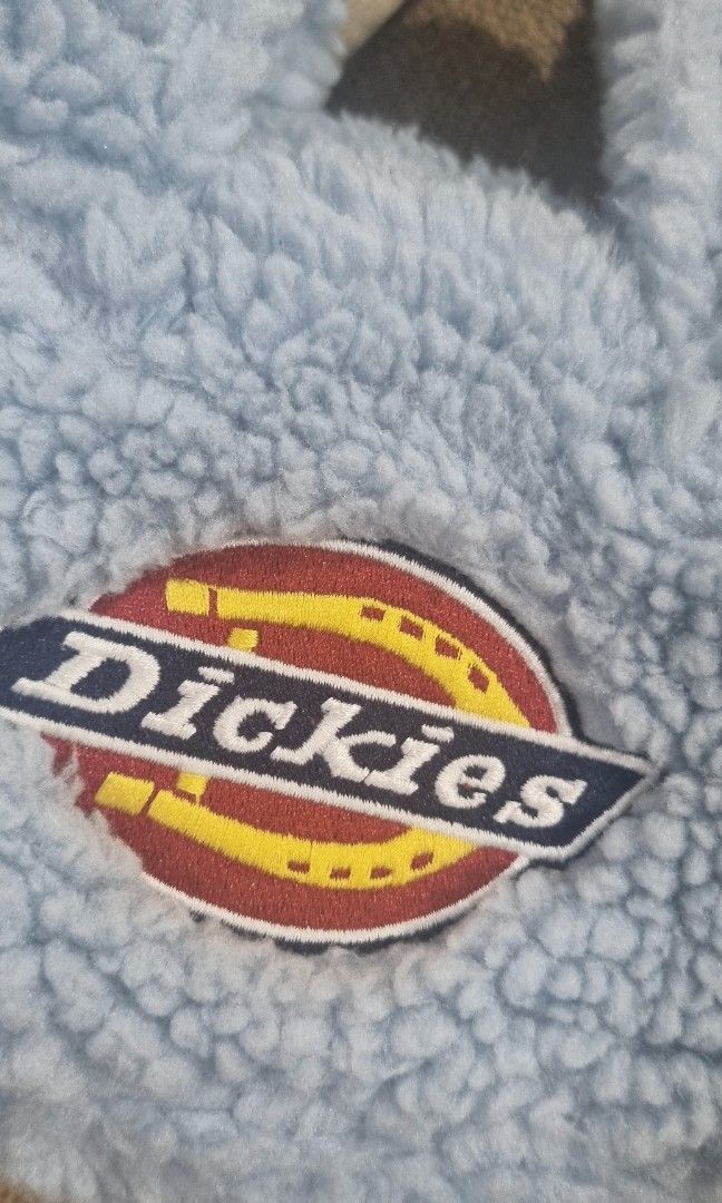 Dickies bag (Category: Cross-body Bags) located in San Jose del Monte. Submitted by angelsnest (Listing ID 1463827320, Image 2). Description: Sherpa fleece Sign of usage but no flaw pretty sports bag 8"W x 6"L rfs: decluttering Gcash, Maya, Bank transfer No COD available.