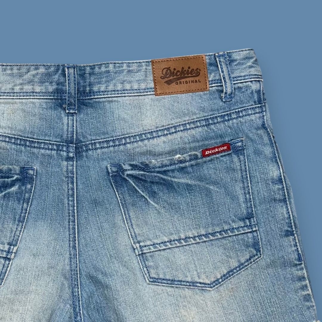 DICKIES SHORTS FOR WOMEN (Category: Shorts) located in Quezon. Submitted by ejay.thrift.clothes (Listing ID 1463929846, Image 3). Description: SIZE: 27 31 X 12.5 NO ISSUE COLOR RATE: 9/10 EXCELLENT CONDITION FRESHLY WASHED READY TO WEAR # 460.