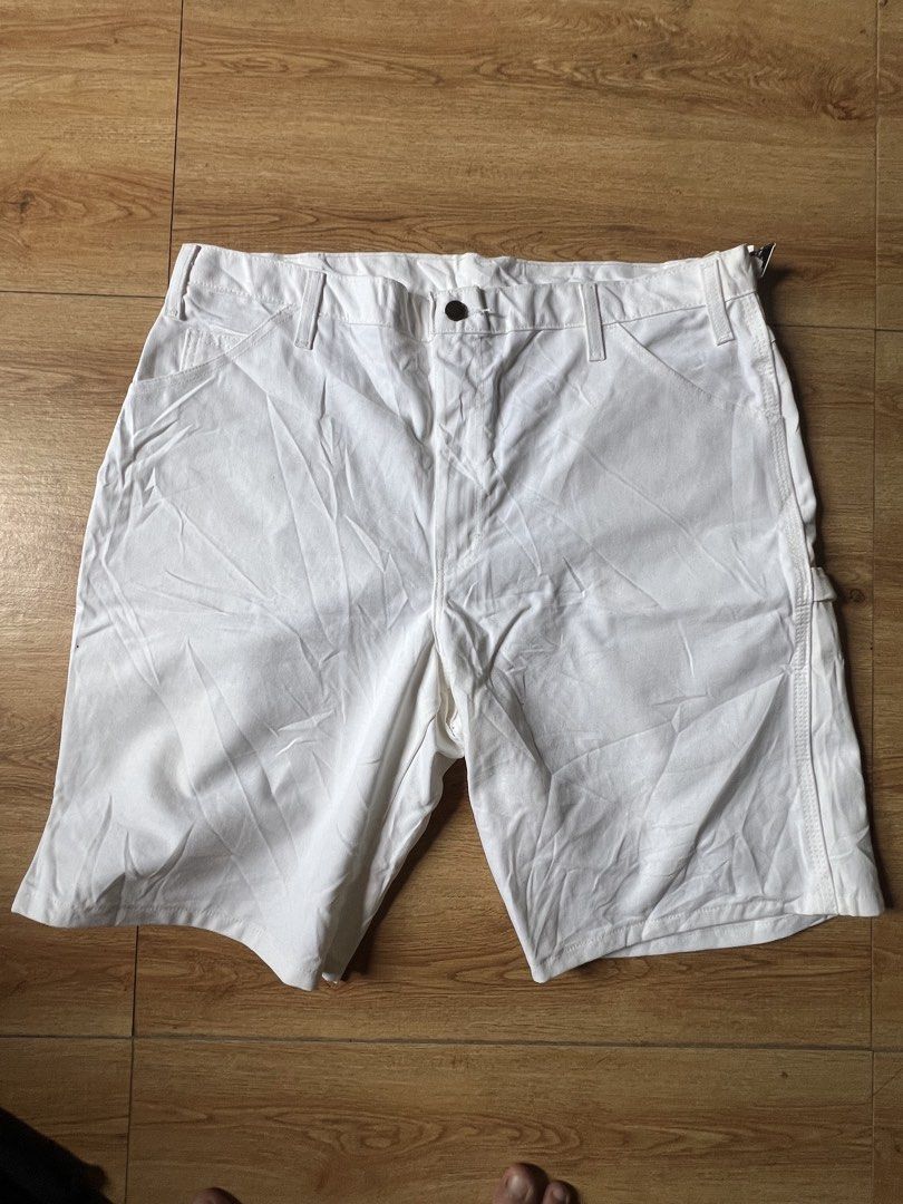 Dickies White & Navy Carpenter / Cargo Shorts (Category: Shorts) located in Manila. Submitted by nakkymigs564446 (Listing ID 1463786407, Image 2). Description: aspack 2500 dickies carpenter white dickies 7 pockets dickies Flex black dickies old release 1922.