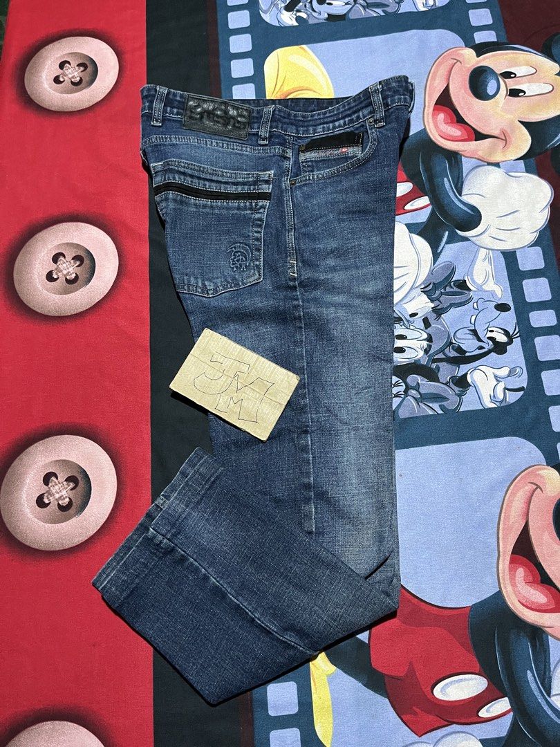 Diesel Pants (Category: Jeans) located in Iligan City. Submitted by weepescorner (Listing ID 1463801930, Image 1). Description: Fits 30-31 Length 37.