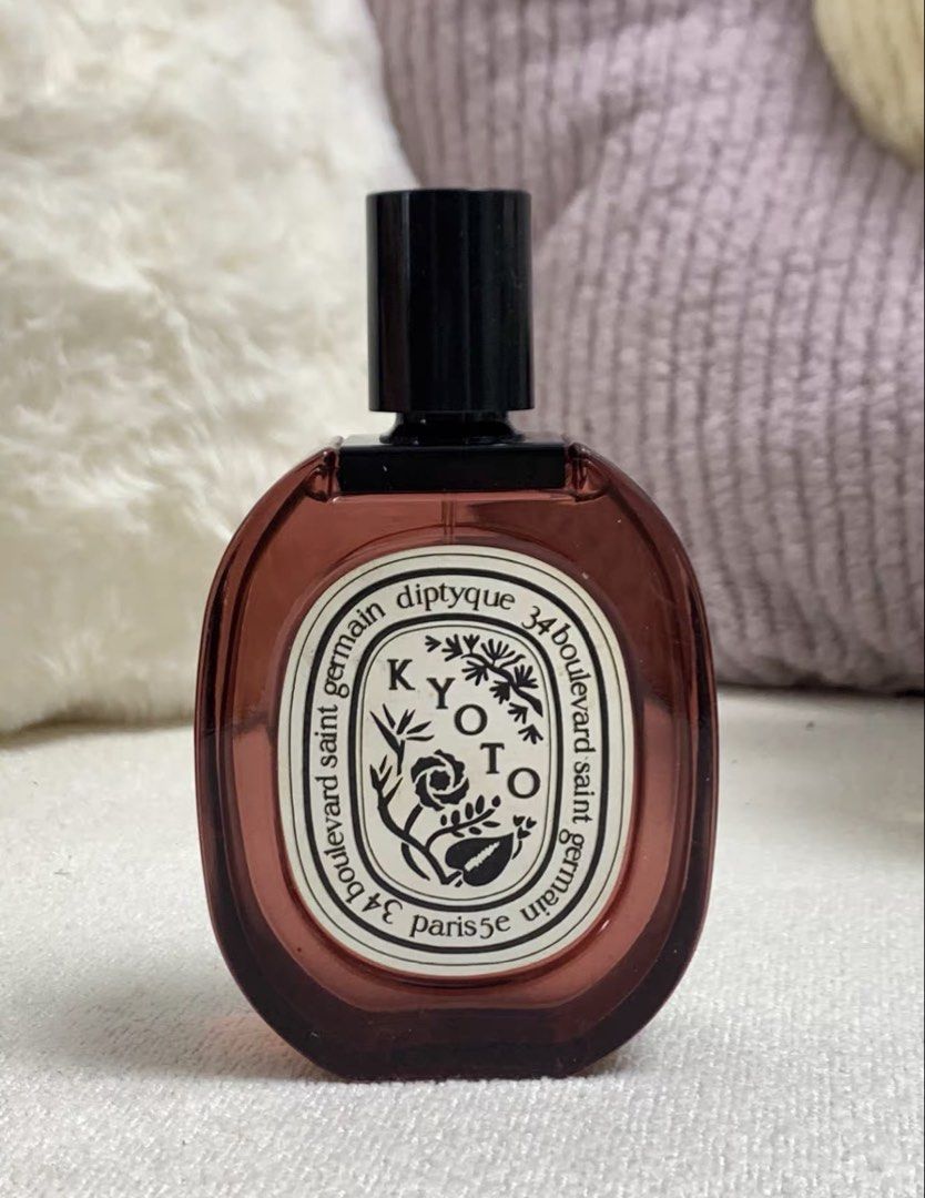 Diptyque Kyoto EDT 100mL (Category: Fragrance & Deodorants) located in Quezon City. Submitted by yswliu66 (Listing ID 1463907174, Image 1). Description: ( Limited Edition Le Grand Tour Collection | discontinued ) 100mL fsm b/o unli legit check :)) slightly nego can send more pics for lc upon request ✨.