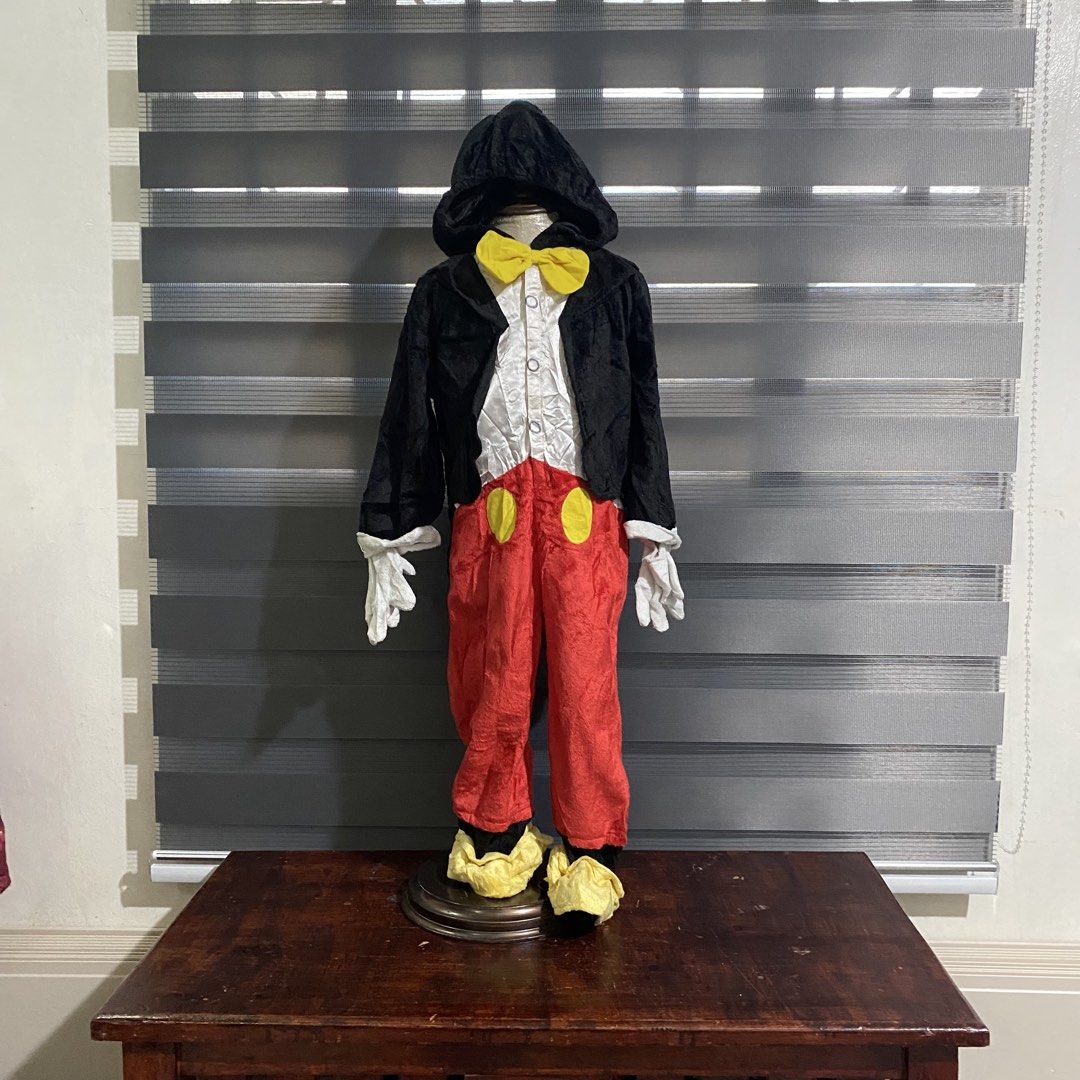 Disney Mickeymouse Jumpsuit (Category: Babies & Kids Fashion) located in Caloocan City. Submitted by discusonlineshop (Listing ID 1463759081, Image 1). Description: 2t.