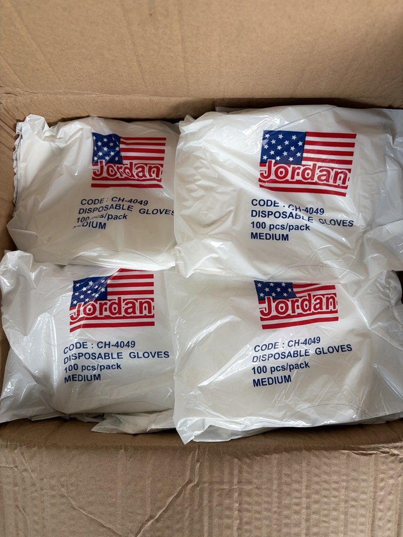 Disposable Gloves 100pcs/pack (Category: Community) located in Quezon City. Submitted by runningidol123 (Listing ID 1463827334, Image 1). Description: .