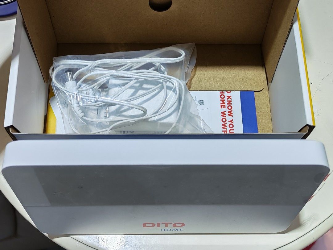 DITO WoWFi Pro Plug and Play (Category: Networking) located in Manila. Submitted by how.haru (Listing ID 1463784773, Image 3). Description: - DITO HOME WiFi router - Includes power adapter - Original documentation included - All in original packaging - No Sim Included - Used 15 days RFS: Need to upgrade. Network speed is not enough.