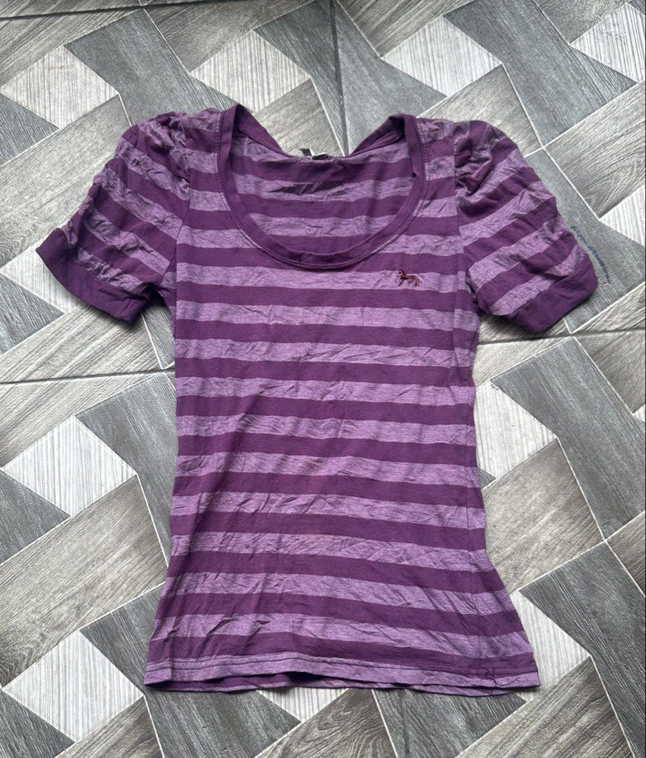 DIVA pink stripes y2k shirt (Category: Shirts) located in Manila. Submitted by archive_goodsph (Listing ID 1463909179, Image 1). Description: Size: S-M MOP: Online Payment (Gcash or Bank transfer) MOD: J&T, LBC, Flash.