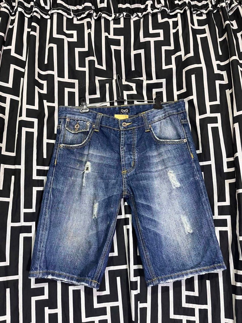 Dolce & Gabanna Denim Short (Category: Activewear) located in Manila. Submitted by bibiies2.0xghettothrift (Listing ID 1463886948, Image 2). Description: Dolce & Gabanna Denim Short Details W32-34 L21 ₱1200 Loc.Baclaran Paranaque.