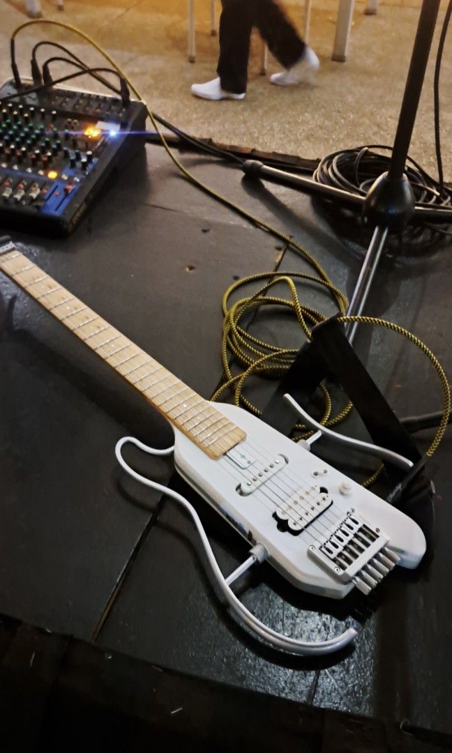 Donner hush-x guitar headless (Category: Musical Instruments) located in Cebu City. Submitted by ein12eb89 (Listing ID 1463755691, Image 1). Description: .