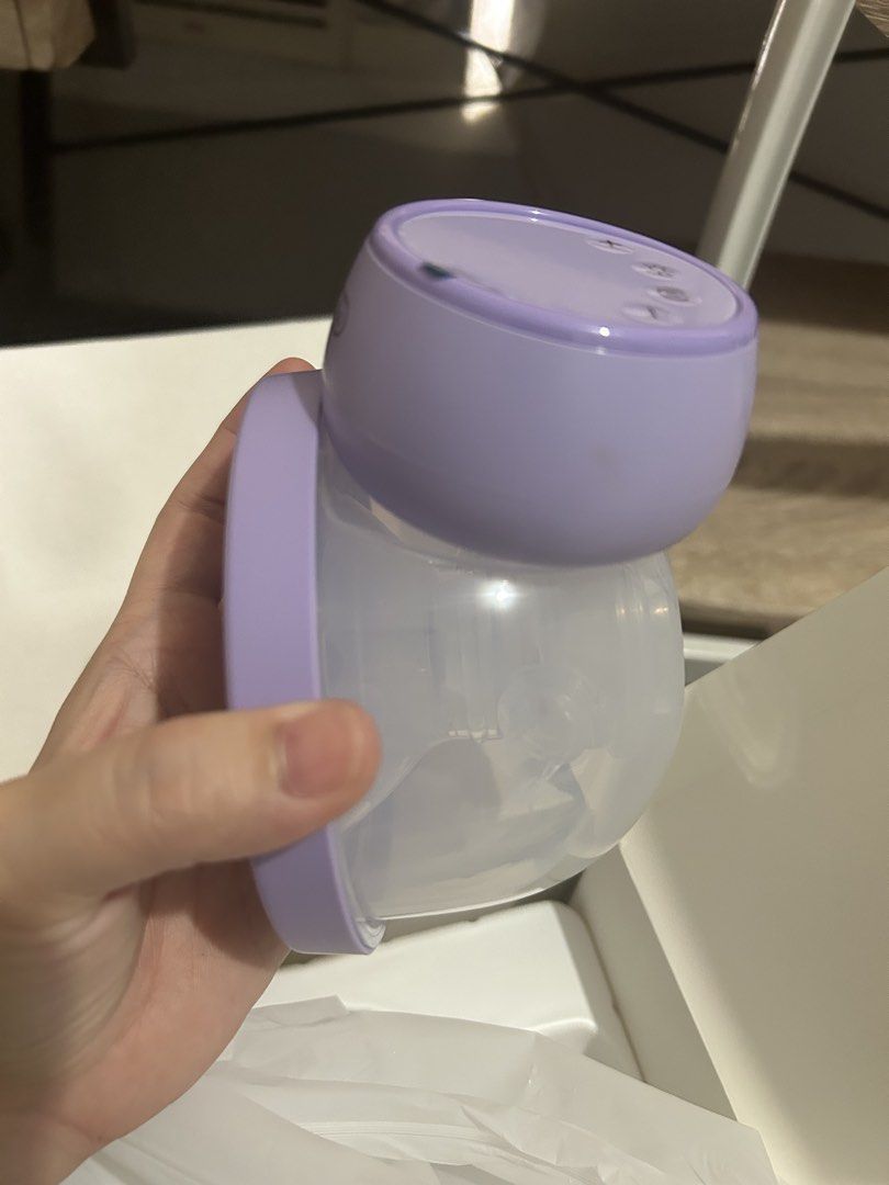 Dr. Isla Electric Breast Pump Model EB30 (Category: Breastfeeding & Bottle Feeding) located in Quezon City. Submitted by swimsuitout (Listing ID 1463781573, Image 2). Description: - Dr. Isla Electric Breast Pump (Model EB30) - 12 Adjustable Suction Levels - Includes Dust Cover - Comes with 19mm and 24mm Flange Sizes - Lightweight and Portable Design - Expertly Designed and Mom-Trusted - Includes a Convenient Storage Bag.