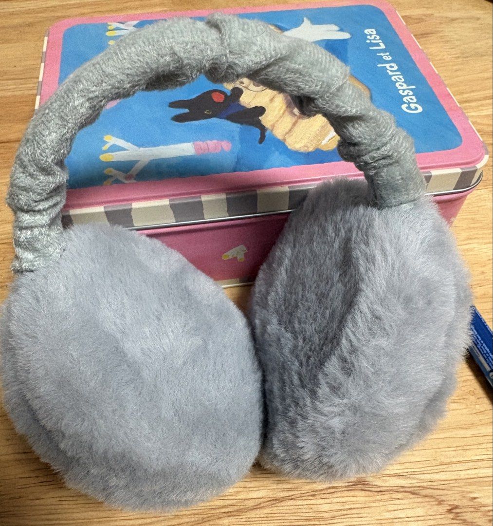 Earmuffs (Category: Babies & Kids Fashion) located in Marikina City. Submitted by thrifty_trinkets_by_anais (Listing ID 1463781105, Image 3). Description: 🌸 Selling own preloved/brand new items for less - EVERYTHING is negotiable as long as REASONABLE in price 🤗 🙏🏻 Please also check my account for more marked down items 🫶 📍Marikina near S&R/Uniqlo 💳 Maribank/Maya/Gcash 🏍️ Grab/Lalamove/J&T (by schedule) 🗓️ Offers/Reservations will be hon