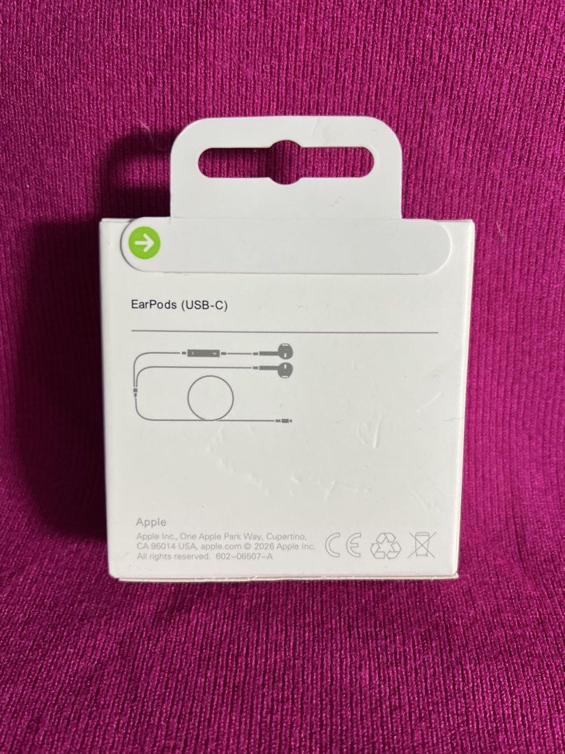 Earpods Usb-C (Category: Earphones) located in Manila. Submitted by as_onlineshop11 (Listing ID 1463884657, Image 2). Description: .