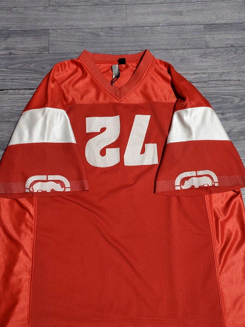 Ecko Unltd. Red Jersey #72 (Category: Activewear) located in Cebu City. Submitted by jon_roz (Listing ID 1463843908, Image 2). Description: Ecko unlimited vintage jersey Heavy cotton double lining Red colorway Authentic legit original Complete tags Size xl on tag Width 27 Length 30 Issue pinholes/unnoticeable because the jersey has a double lining (seen on pic) Still in very good condition 9/10 For reference model is 5'5, 58kg. 📍 labangon cebu c