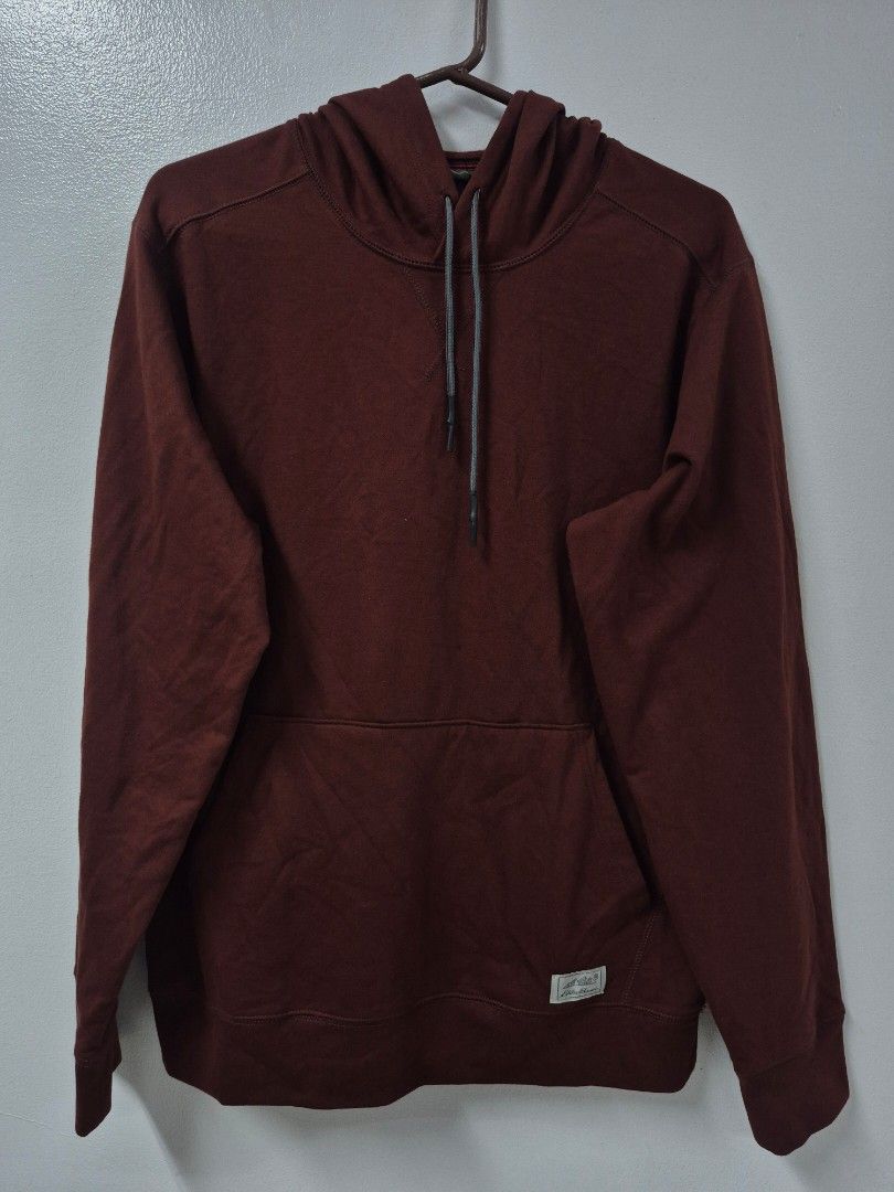 Eddie Bauer Men's Everyday Pullover Hoodie - Maroon (Category: Hoodies) located in Angeles City. Submitted by gtwear (Listing ID 1463823326, Image 1). Description: - Brand: Eddie Bauer - Type: Men's Everyday Pullover Hoodie - Color: Maroon - Fabric: UltraSoft - Size: Medium (M) - Features: Comfortable, easy to put on - Ideal for: Casual wear w:22 l: 26 mop: gcash loc: pampanga courier: J&T 500+sf DM 📩.