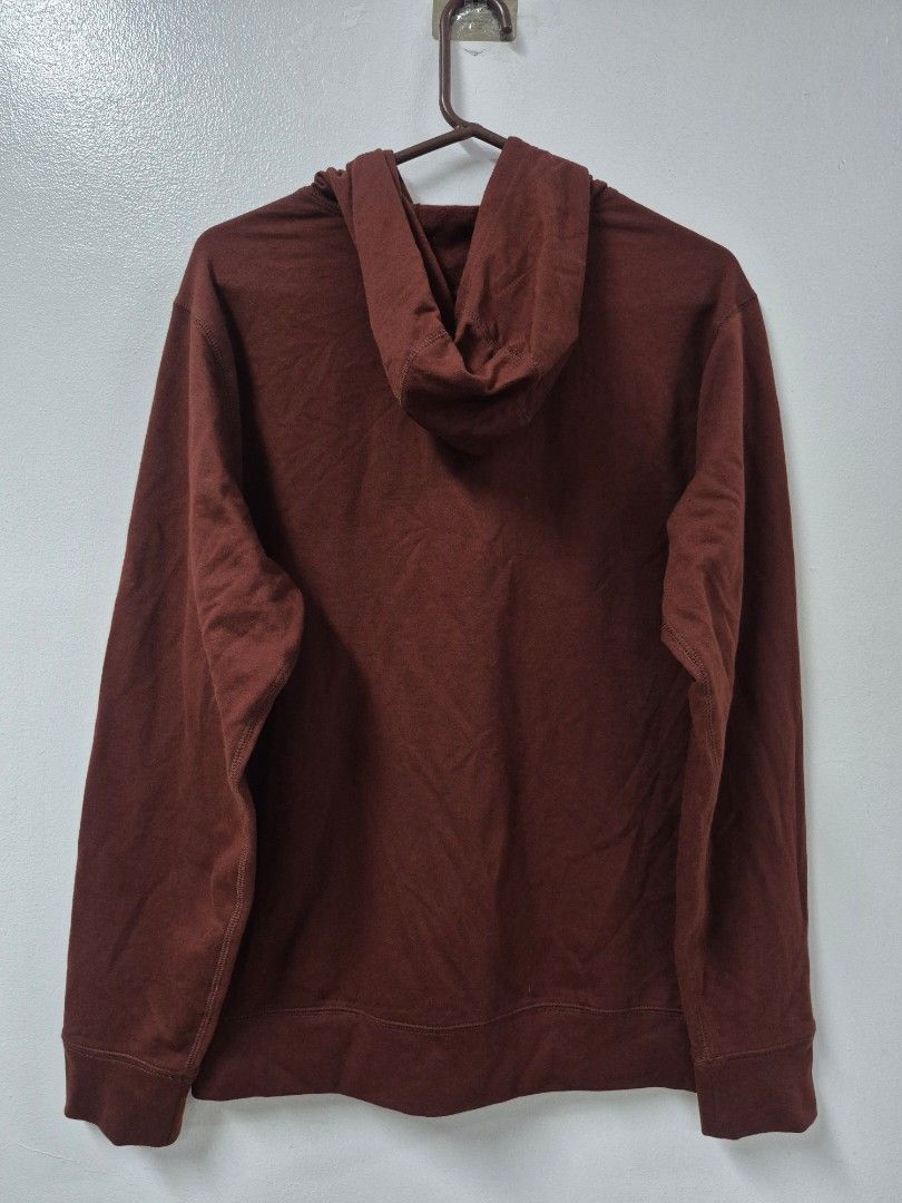Eddie Bauer Men's Everyday Pullover Hoodie - Maroon (Category: Hoodies) located in Angeles City. Submitted by gtwear (Listing ID 1463823326, Image 2). Description: - Brand: Eddie Bauer - Type: Men's Everyday Pullover Hoodie - Color: Maroon - Fabric: UltraSoft - Size: Medium (M) - Features: Comfortable, easy to put on - Ideal for: Casual wear w:22 l: 26 mop: gcash loc: pampanga courier: J&T 500+sf DM 📩.