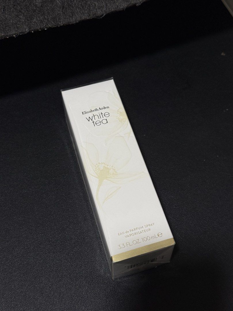 Elizabeth Arden White Tea (Category: Fragrance & Deodorants) located in Makati City. Submitted by charlsedwrdd (Listing ID 1463804923, Image 1). Description: For sale: Elizabeth Arden White Tea Eau de Parfum Spray 100ml bottle Brand new, sealed in original box Location: Makati.