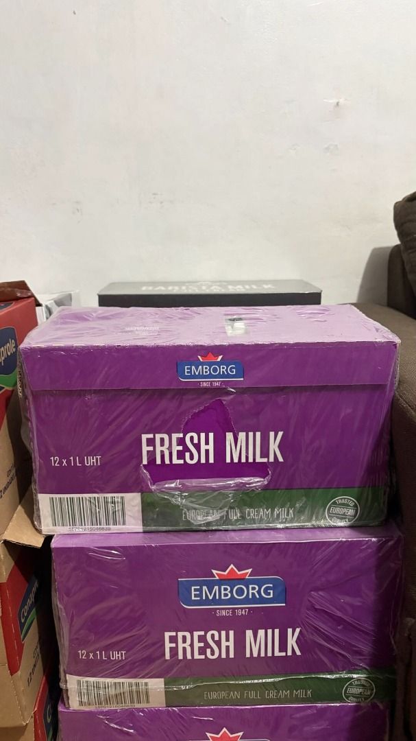 Emborg Full Cream Milk 1L (Category: Other Food & Drinks) located in Caloocan City. Submitted by h.sushii (Listing ID 1463794075, Image 1). Description: Can be bought per case for 1,152.00 pesos .