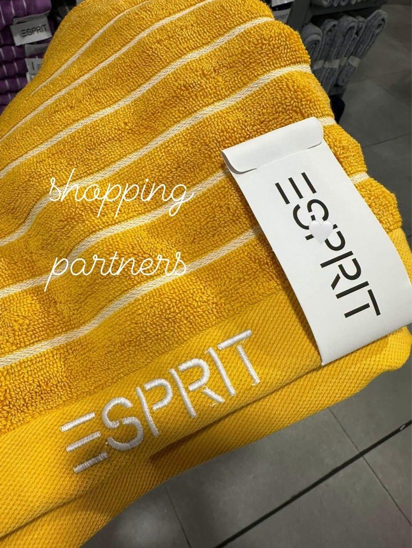 ESPRIT BATH TOWELS-27x54 inches (Category: Everything Else Others) located in Quezon City. Submitted by chingchua18 (Listing ID 1463845917, Image 1). Description: ‼️ FOR SALE -699 each‼️ GUARANTEED STORE BOUGHT/ ORIGINAL ES.PRIT BATH TOWELS FULL SIZE -27x 54 inches 100% COTTON SOFT AND FLUPPY MESSAGE US FOR BULK ORDER PERFECT PANG GIFT,CORPO GIVEAWAY NA VERY USEFUL LOCATION-QC LALAMOVE/LBC.