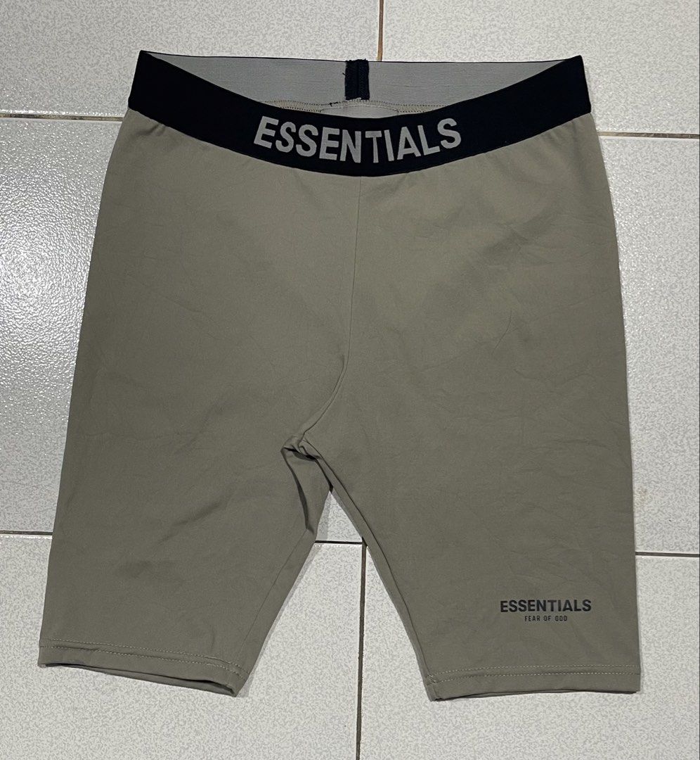 Essentials Compression (Category: Underwear) located in Mandaue City. Submitted by MJ_80 (Listing ID 1463780292, Image 1). Description: Fits 25-30 Best fit 25 - 28 Waist See photos for measurements Color rate & Condition: 9.8/10 Price: 980 .