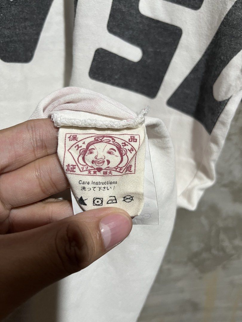 EVISU (Category: Tshirts & Polo Shirts ) located in Manila. Submitted by rylthriftz12 (Listing ID 1463893437, Image 3). Description: .
