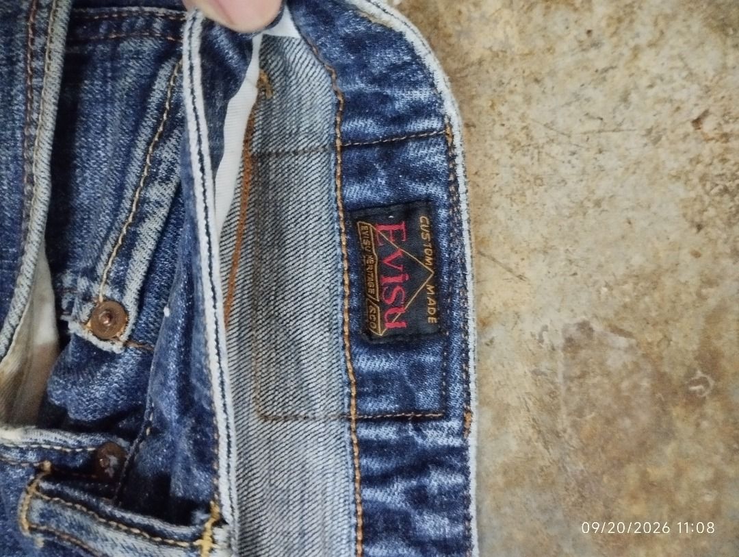 EVISU Custom Made Jeans Size 33 (Category: Jeans) located in Caloocan City. Submitted by pockmarks (Listing ID 1463829961, Image 2). Description: - Classic Evisu jeans - Iconic seagull logo on back pockets - Custom made tag inside - Button fly closure - Size: 33 - Great pair of denim.