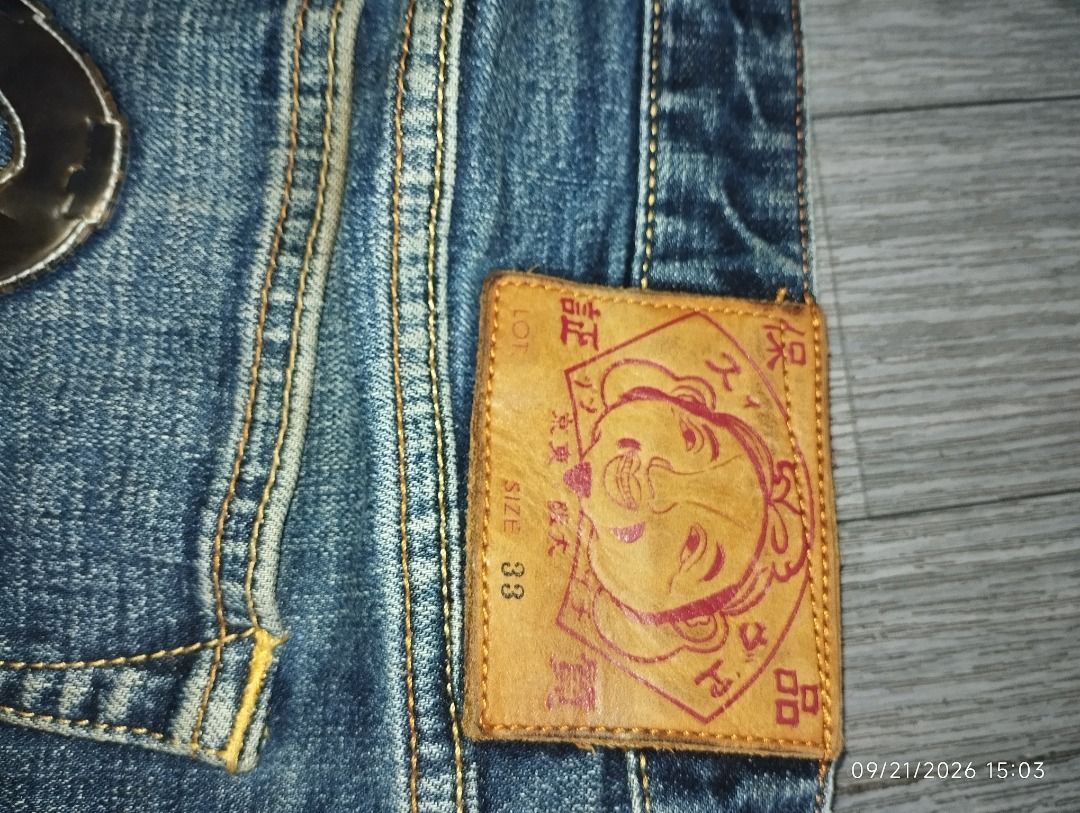 EVISU Custom Made Jeans Size 33 (Category: Jeans) located in Caloocan City. Submitted by pockmarks (Listing ID 1463829961, Image 3). Description: - Classic Evisu jeans - Iconic seagull logo on back pockets - Custom made tag inside - Button fly closure - Size: 33 - Great pair of denim.