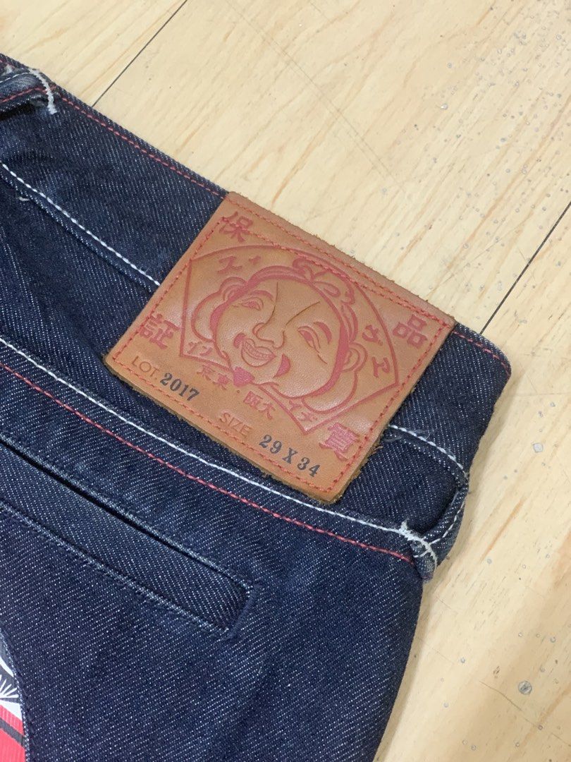 EVISU DARUMA DAICOCK PANTS (JEANS) (Category: Jeans) located in Manila. Submitted by scarlett_hope (Listing ID 1463839821, Image 2). Description: EVISU DARUMA DAICOCK PANTS SIZE: 30 (ACTUAL SIZE) LENGTH: 41 LEG OPEN: 6.5 CONDITION: EXCELLENT 📍MANILA.