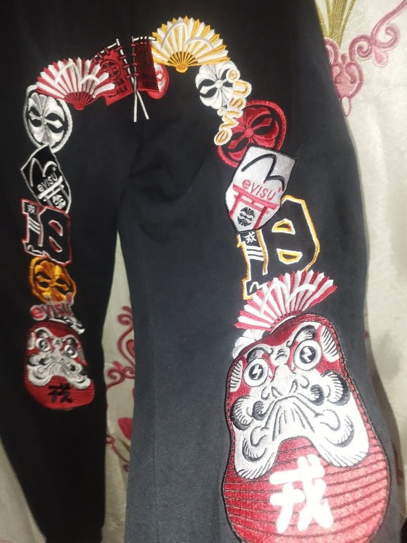EVISU JOGGER EMBROIDERY (Category: Joggers) located in Valenzuela. Submitted by anthonyy.shuks (Listing ID 1463801943, Image 2). Description: 600 Each 1k aspack no issue not print both embroidery.
