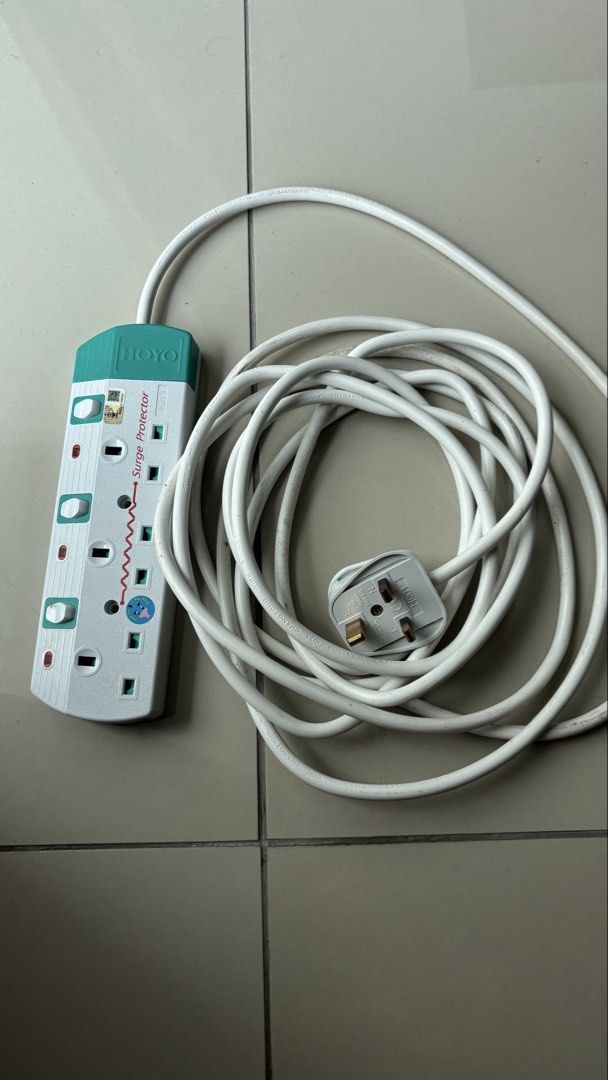 extension socket (Category: Electrical, Adaptors & Sockets) located in Cyberjaya. Submitted by cosmic.maram (Listing ID 1463836607, Image 1). Description: - Surge Protector Power Strip - 4 Sockets - Colour: White and Teal - Long White Cord - UK-Style Plug - Tested and Working.