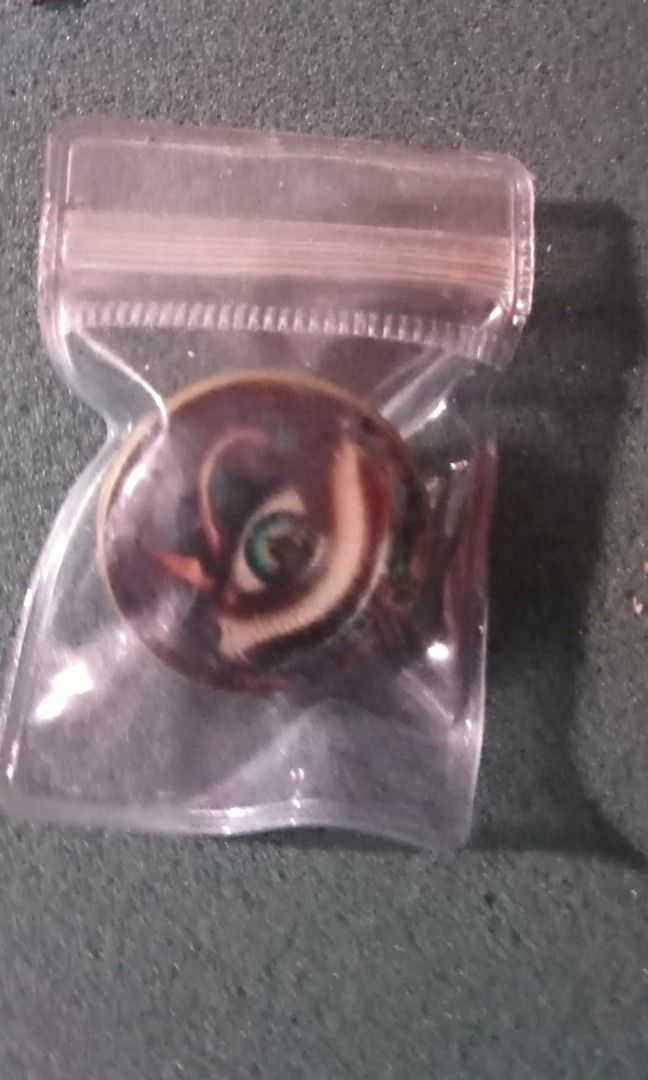 Eye brooche (Category: Luxury Accessories) located in Paranaque City. Submitted by dimaguilaa94969 (Listing ID 1463855550, Image 1). Description: pm if int 09260966619.