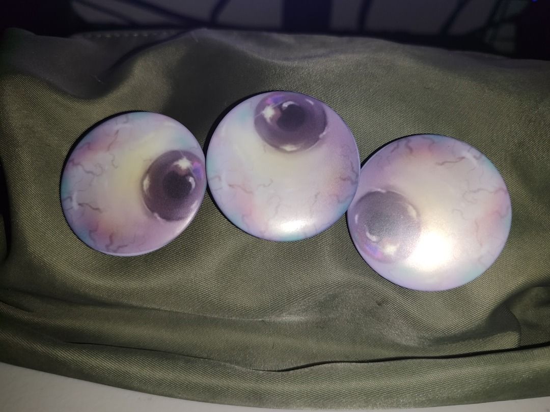 Eyeball Button Pin Badge (Original Art) (Category: Art & Prints) located in Caloocan City. Submitted by tattilrosette (Listing ID 1463909501, Image 3). Description: Size: 1.75 inches Finish Type: Matte.