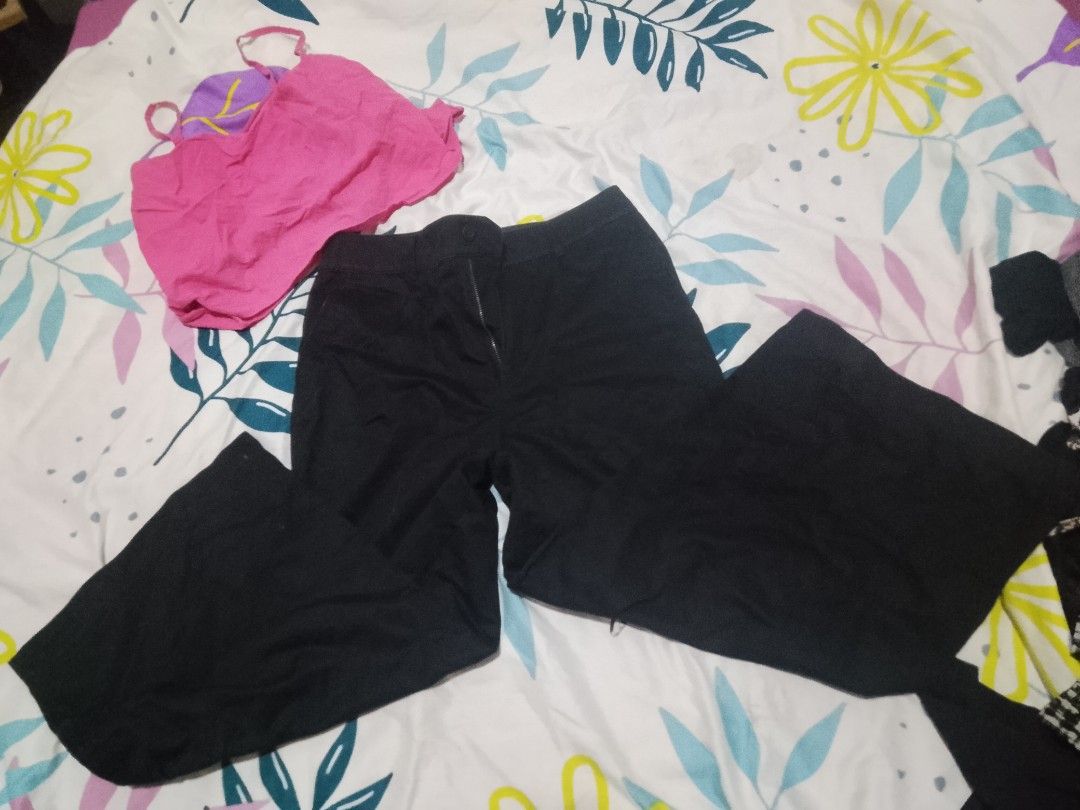 f or take all set , bottoms, shorts ,dresses (Category: Sets or Coordinates) located in Pasig City. Submitted by indaythirft (Listing ID 1463844535, Image 1). Description: size small to med brand h&m f21 and others take all ngbawas gamit 450 nlng almost new pa yang pants na black with top pink then mga skirts and shorts plus dresses 20pcs po lahat dko na napic iba.