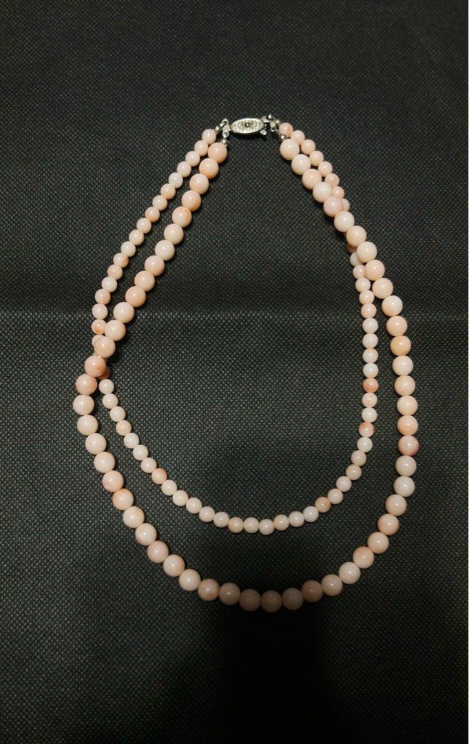 Faux Coral Necklace (Category: Necklaces) located in Makati City. Submitted by cestparfaitvintagejewelries (Listing ID 1463851885, Image 1). Description: .