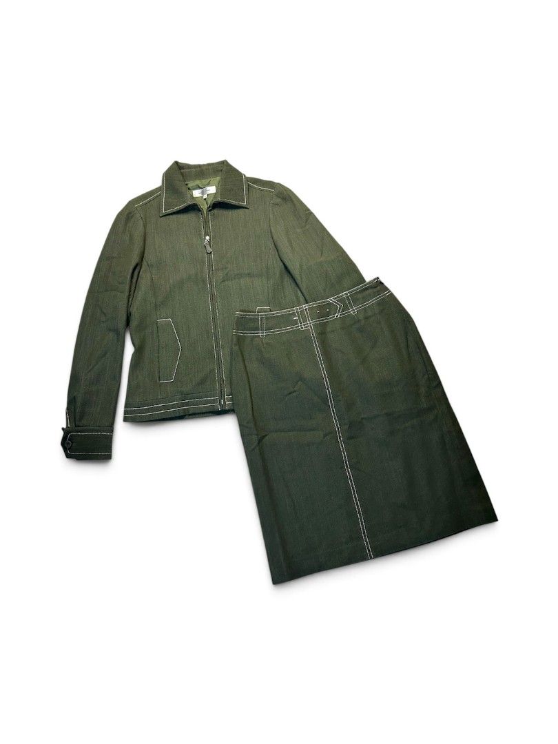 FAVE! Michael Rene Thick Wool Jacket and Midi Skirt Contrast Stitching Set (Category: Sets or Coordinates) located in Marikina City. Submitted by wearablearttt (Listing ID 1463910189, Image 1). Description: -has lining -not itchy wool -thick fabric 𖨆 LAID FLAT MEASUREMENTS -Top ‎L 21" ‎W 16-16.5" ‎B 17-17.5" -‎Skirt ‎W 13-14" ‎L 21".