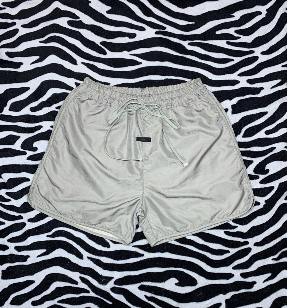 FEAR OF GOD SHORT (Category: Shorts) located in Cagayan de Oro. Submitted by yooow.c (Listing ID 1463902556, Image 1). Description: size 30-35 ( stretchable ) - flawless - need lang wash - excellent condition .