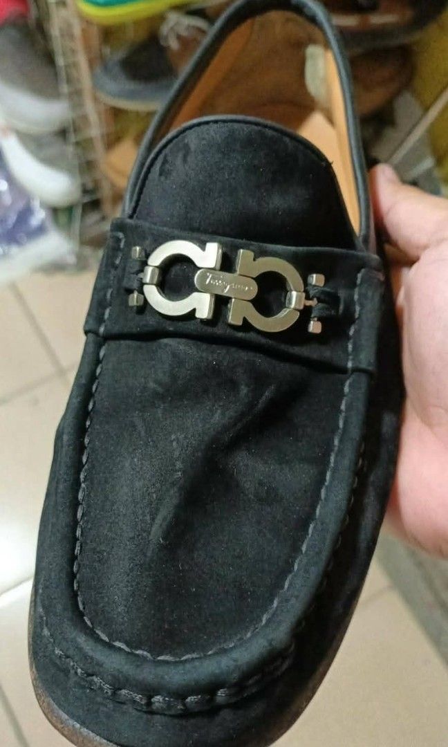 Ferragamo Salvatore (Category: Casual Shoes) located in Manila. Submitted by sharpemand73927 (Listing ID 1463812833, Image 1). Description: Salvatore Ferragamo loafers US 9 UK 8 EUR 42 Foot length: 27 cm.