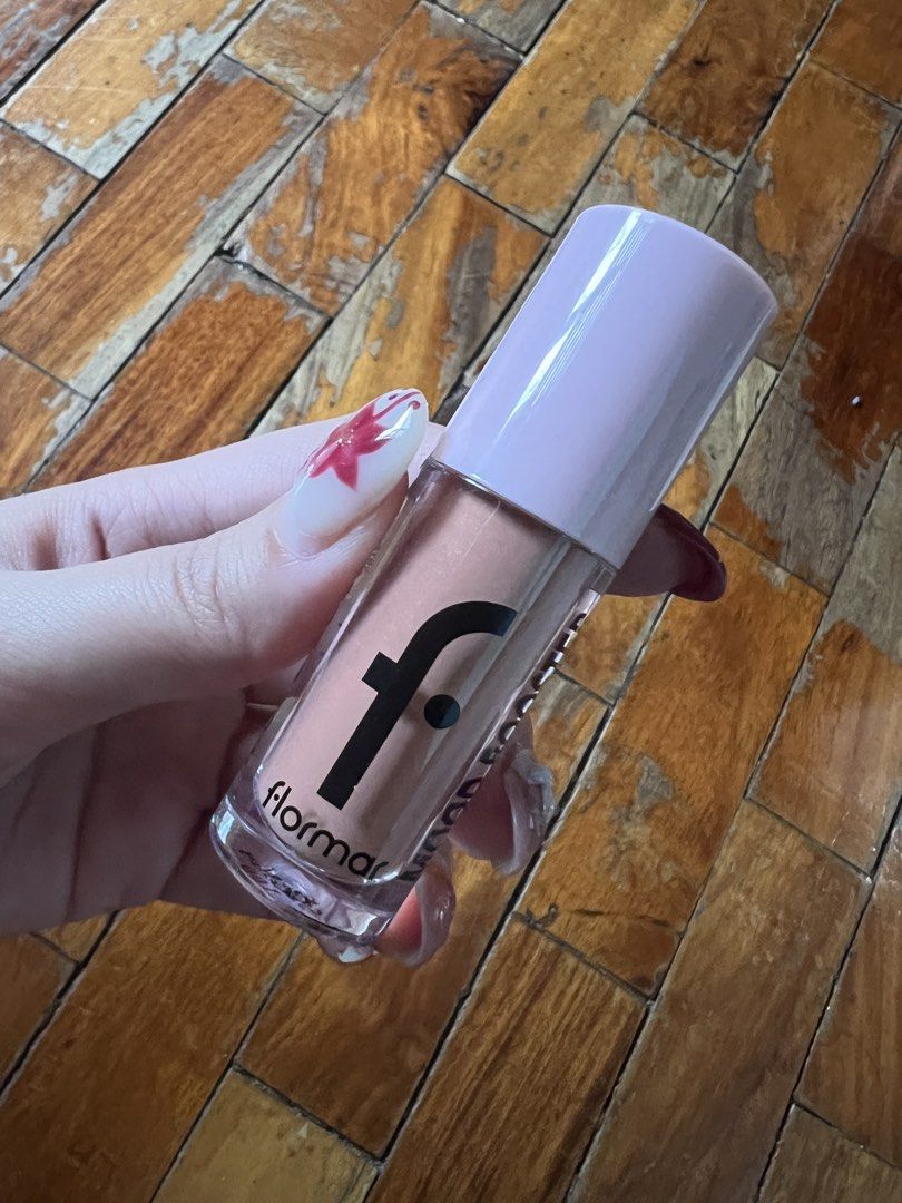 Flormar Mood Booster Blush in 001 (Category: Makeup) located in Malabon City. Submitted by catrain25 (Listing ID 1463833732, Image 1). Description: Flormar Mood Booster Blush in 001 Brandnew Sealed Price: 200 Jnt or Lalamove Pasig.